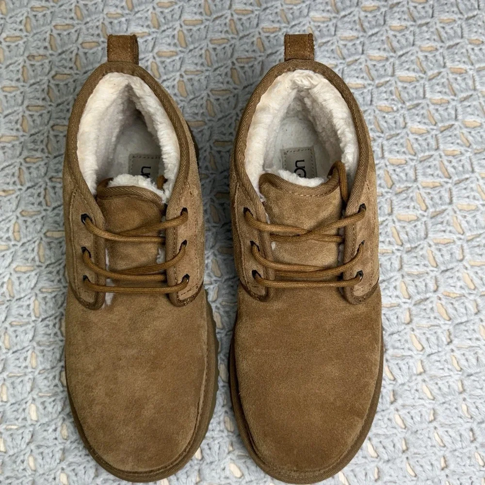 UGG Boots Neumen Chukka Mens 10 Chestnut‎ Brown Lace Up Casual Ankle Top SN 3236